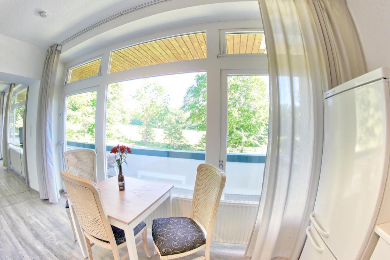 Pension Zur Post Eutin Exteriör bild